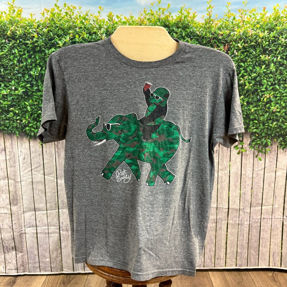 Riot Society Mens Elephant Cotton Blend T-Shirt Size Large (SKU: 33M)